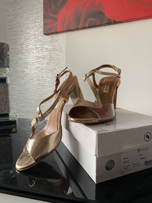 Sprzedam buty Nescior