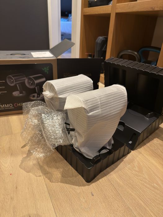 Komputer Gamingowy Gamer Elite I7-13700KF/ RTX4070TI + urządzenia