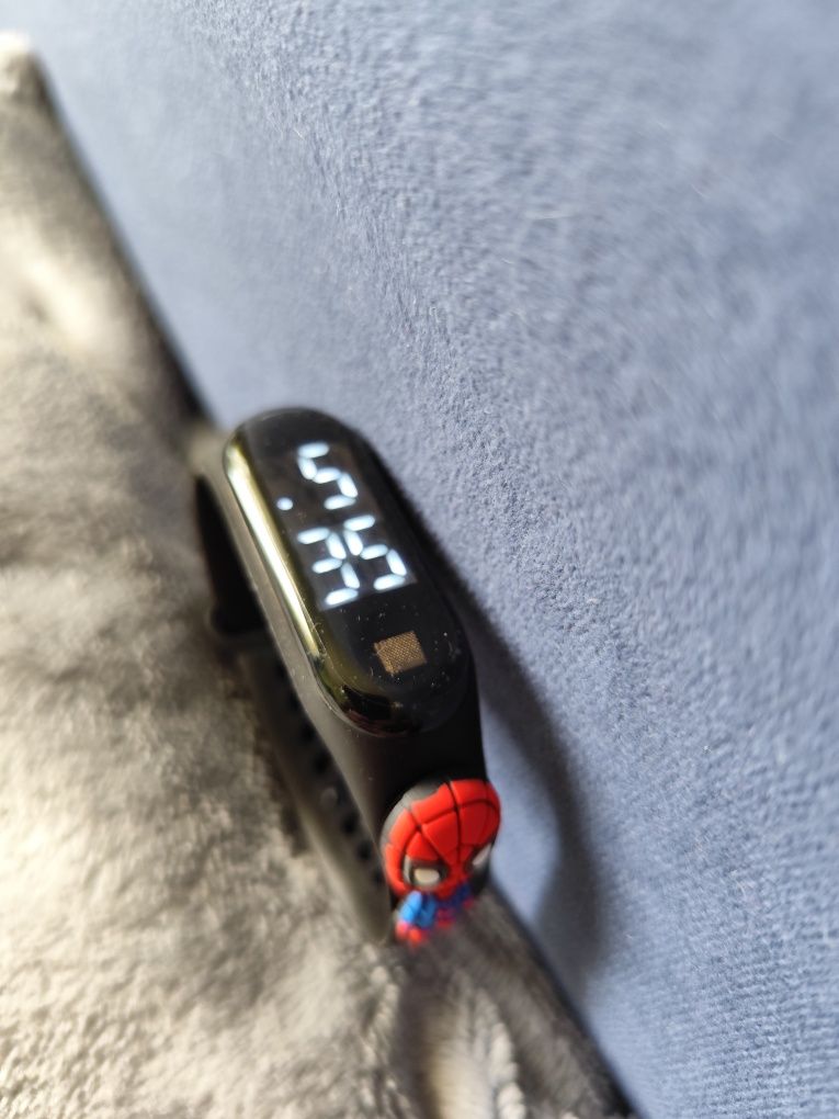 Zegarek Spider-man dziecięcy led cyfrowy