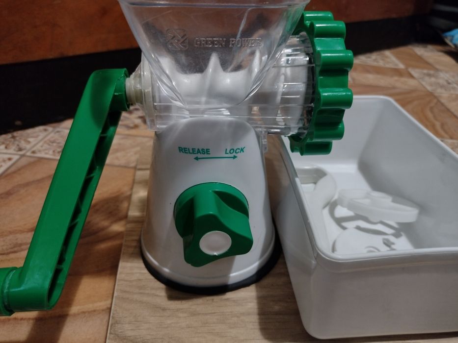 Мясорубка ручная