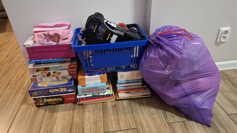 Duży zestaw zabawek barbie, książki, puzzle, gry