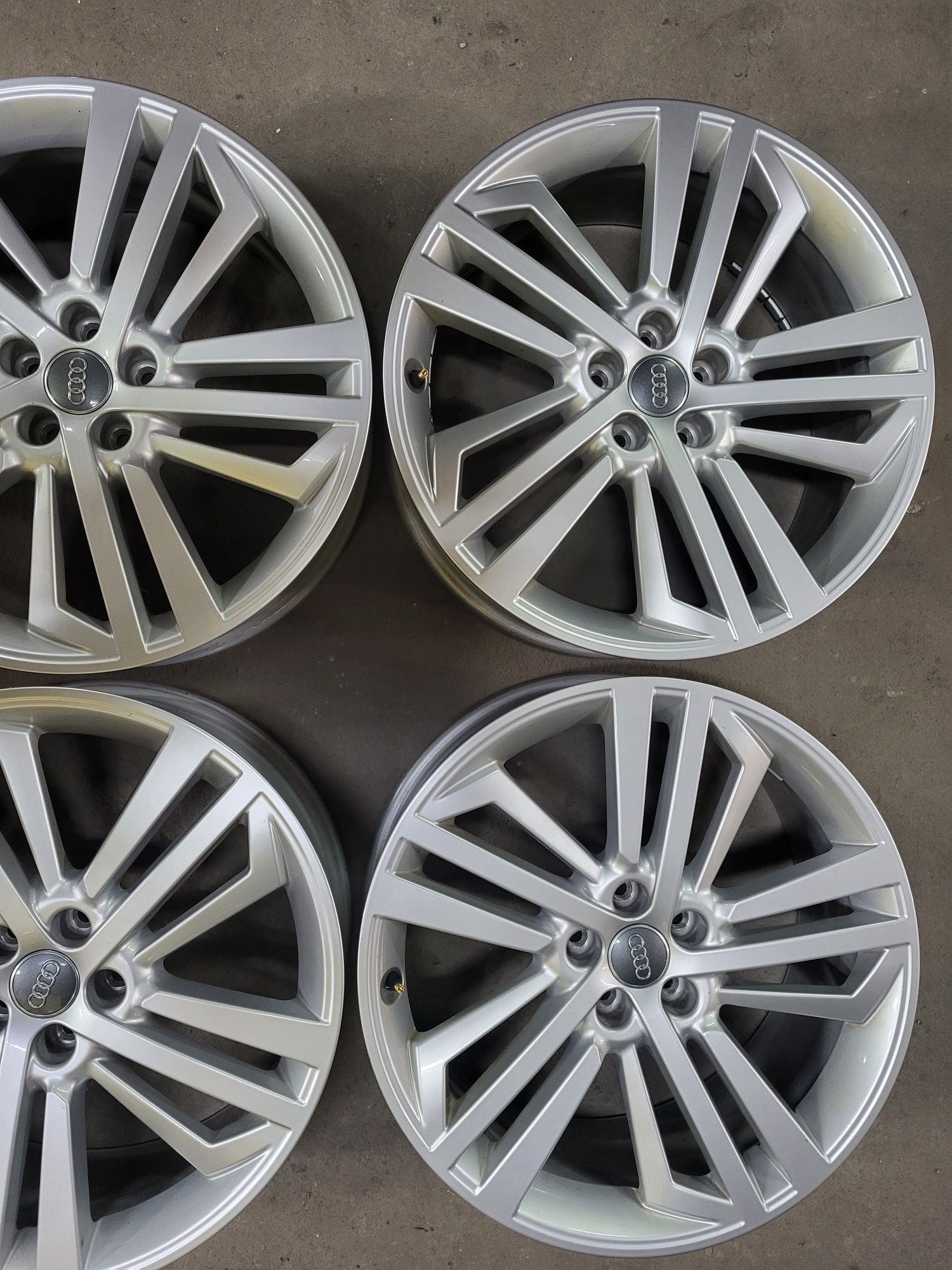 Felgi Aluminiowe 5x112 8.0Jx20 ET 39 Audi VW