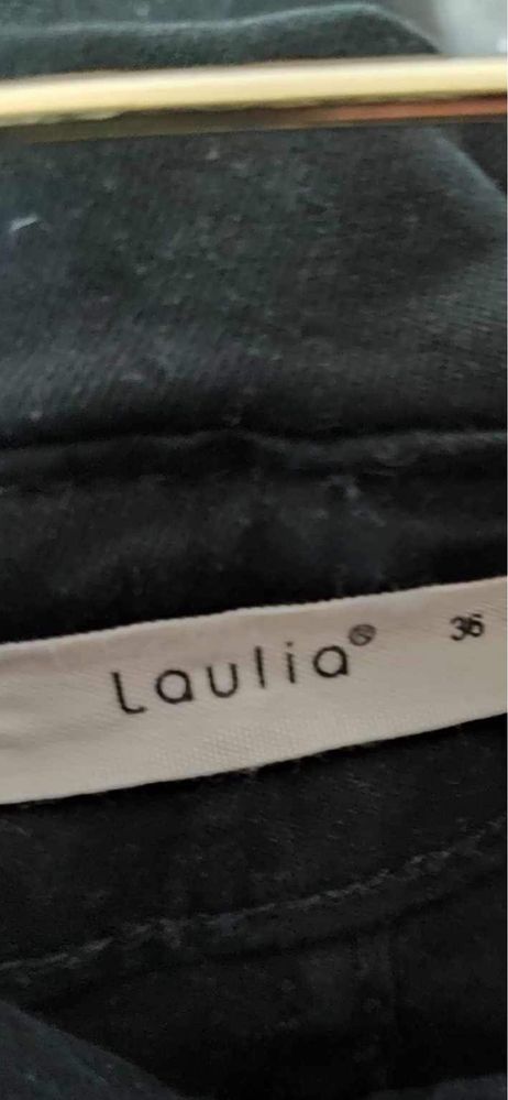 Czarne spodnie jeansowe skinny z wysokim stanem, Laulia, rozmiar S/36.