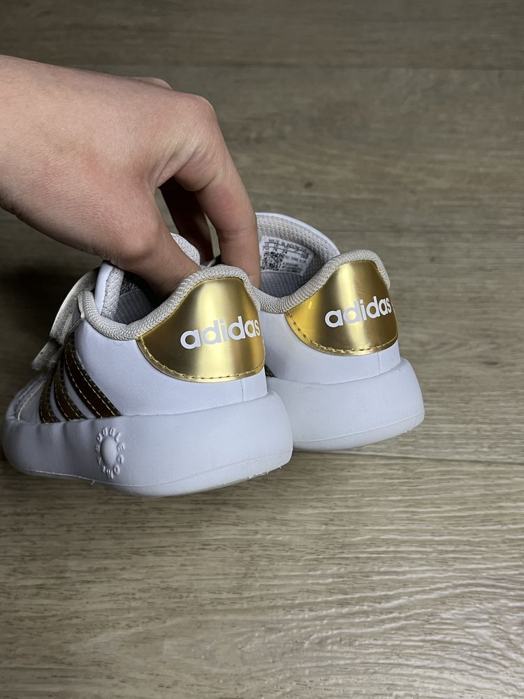 Кроссовки Adidas 24р 15см оригинал