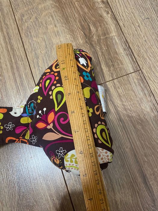 Подушка для немовлят, яка допомагає запобігти синдрому плоскої голови