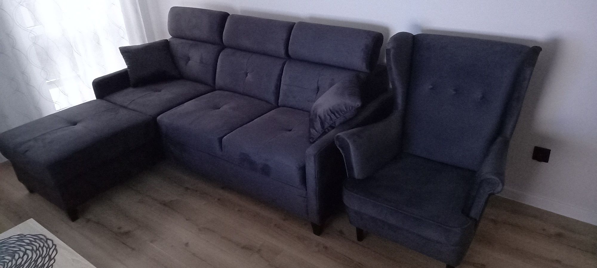 Zestaw wypoczynkowy narożnik + fotel uszak
