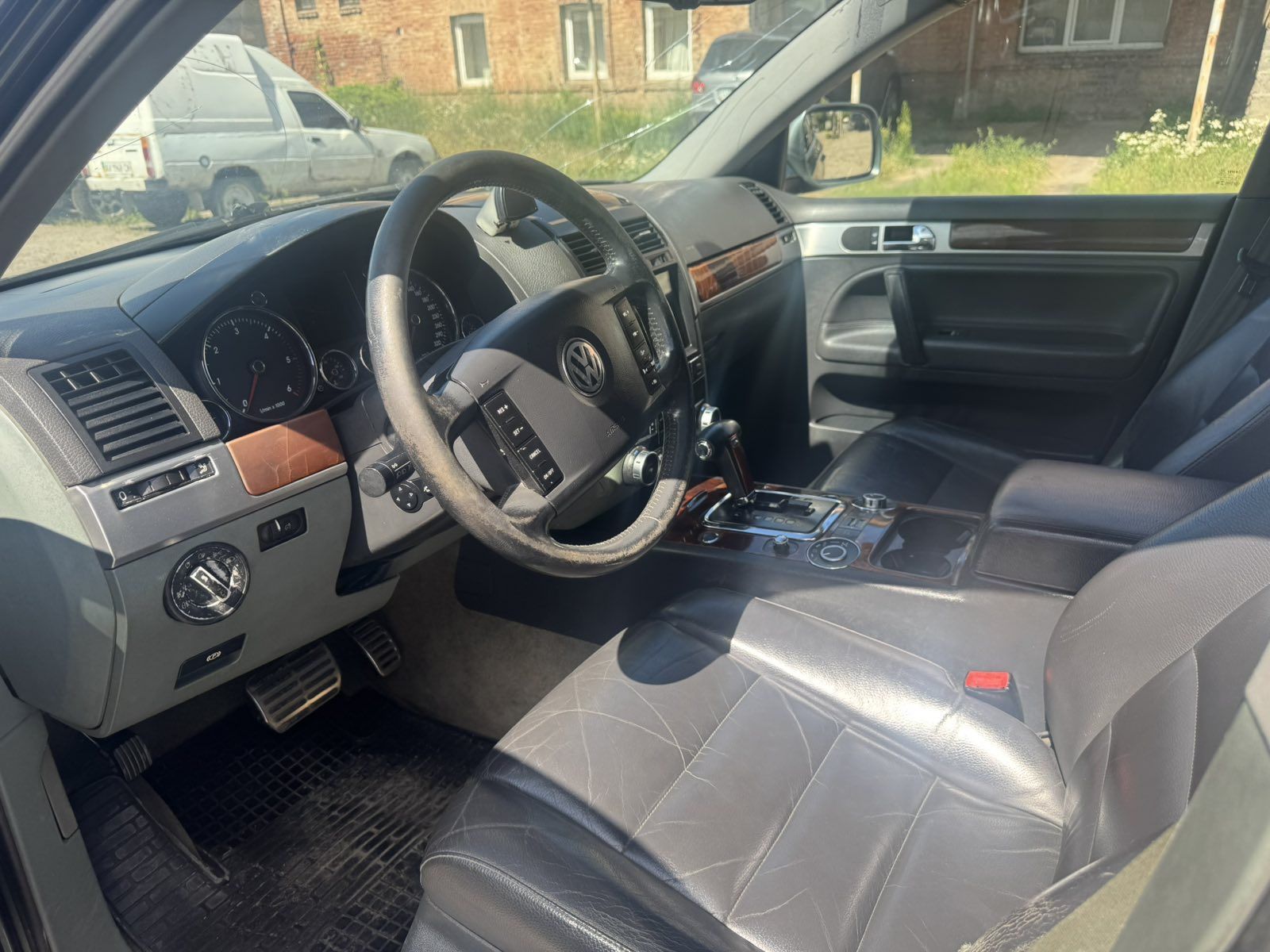 Volkswagen Touаreg 2006рік 5л дизель АКПП повний привід 4х4
