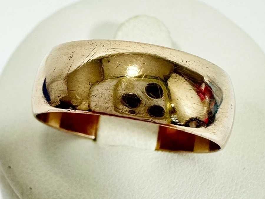 Klasyczna gładka damska obrączka wykonana ze złota 375