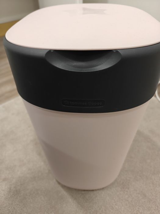 Contentor de fraldas twist & click- Tommee Tipee