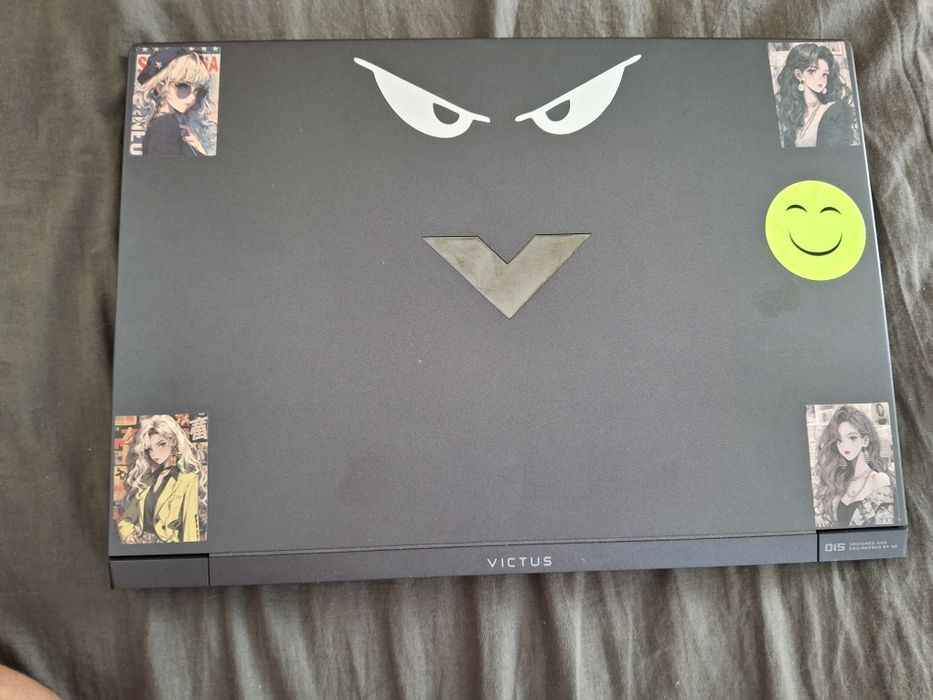 Sprzedam laptop gamingowy HP Victus 15 (fa0xxx) z pełnym zestawem!