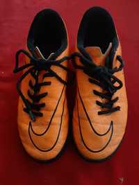 Chuteiras nike N°35