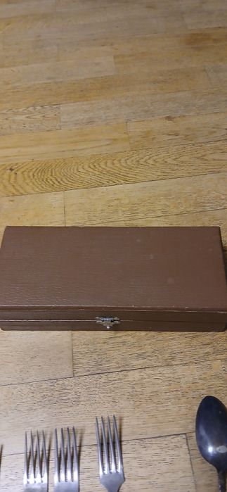 2 коробки для столовых принадлежностей