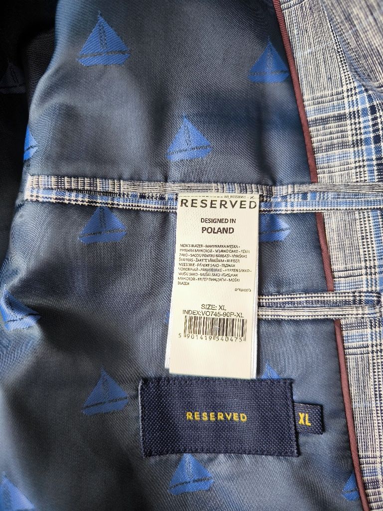 Чоловічий костюм reserved