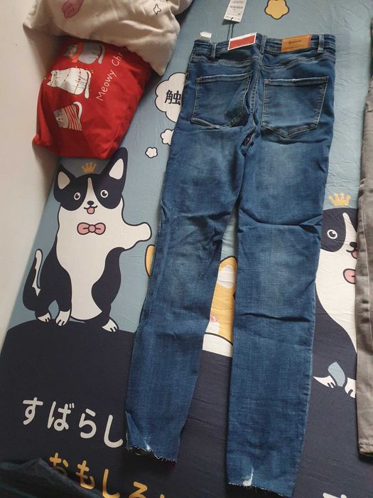 Spodnie markowe stradivarius  rozmiar 40