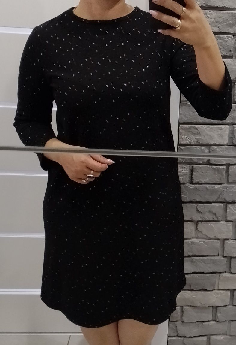 Sukienka czarna prosta 38
