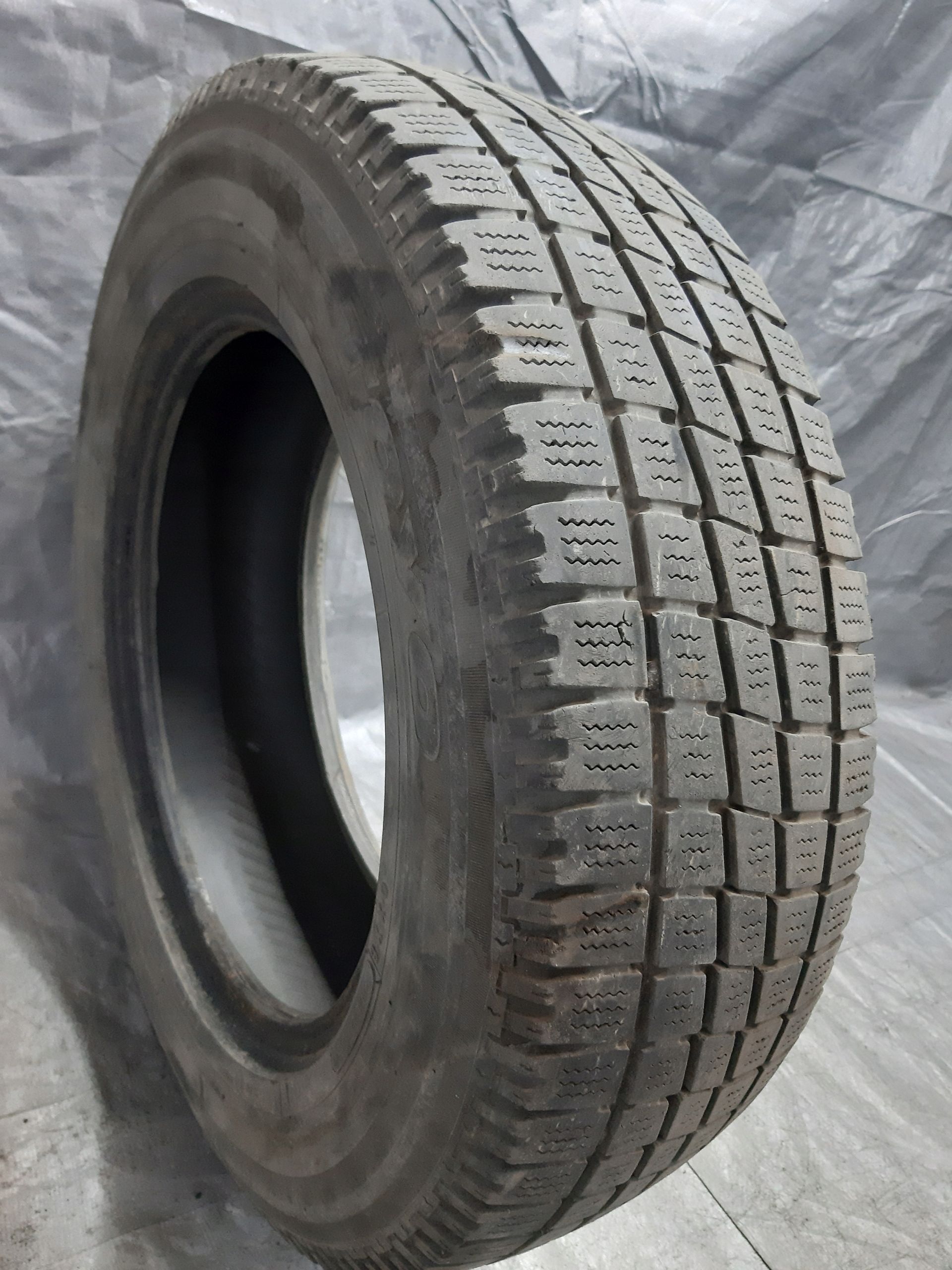 Opona Toyo H09/195/70r15c 104/102r 2006r 5mm