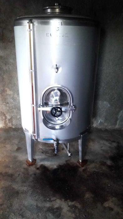 Cuba para Vinho 1000l/ motocultivador