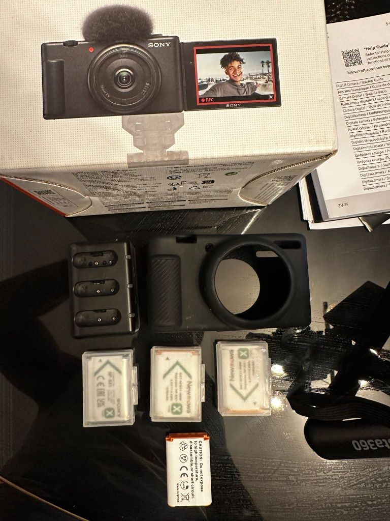 Câmara Sony ZV-1F + acessórios
