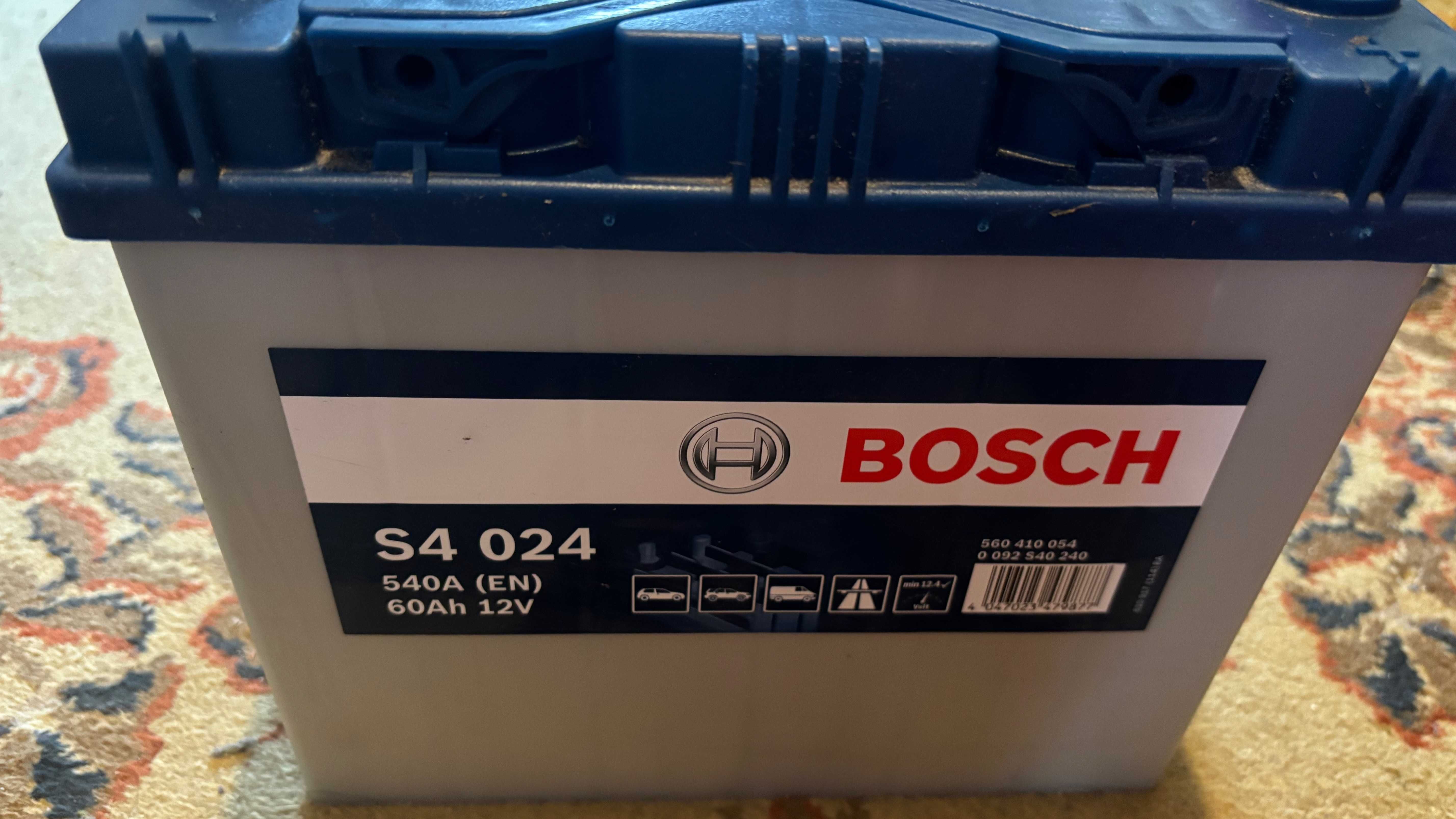 Аккумулятор автомобильный Bosch 60Ah (несколько циклов заряда/разряда)