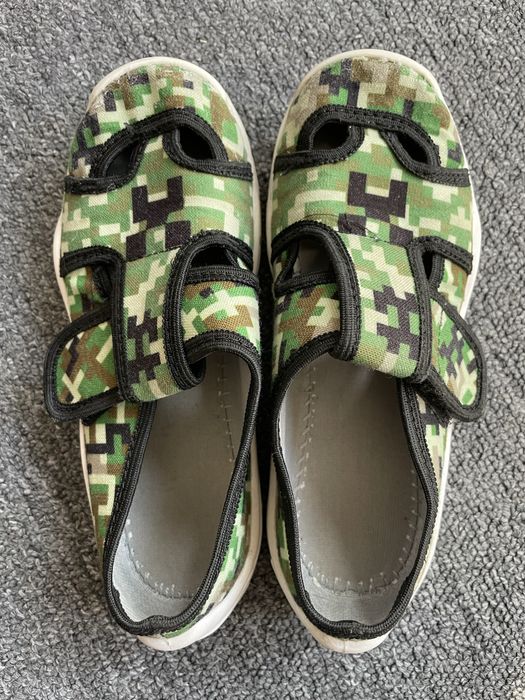 Kapcie trampki do przedszkola 30