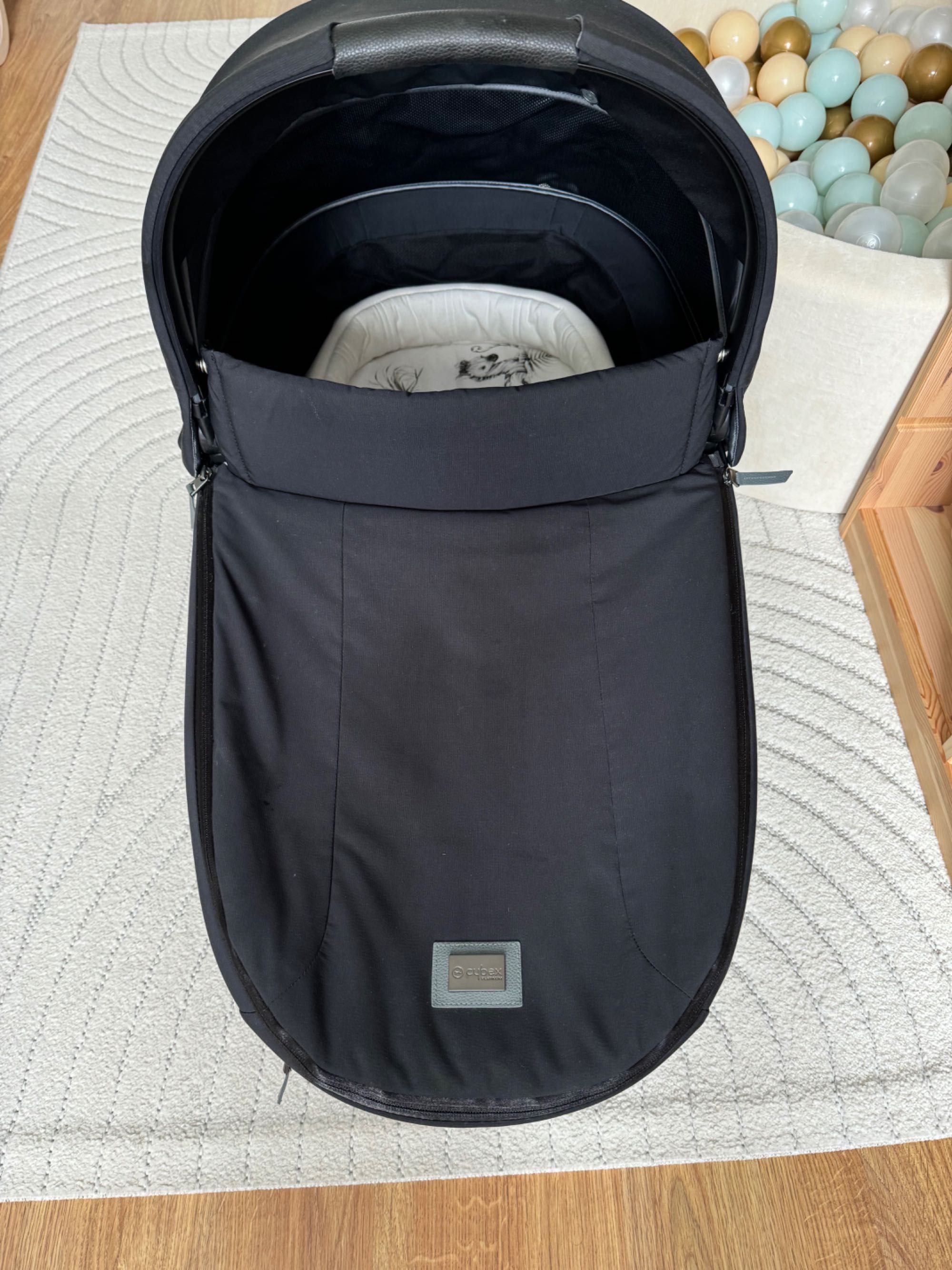 Gondola Cybex Priam 4.0 deep black