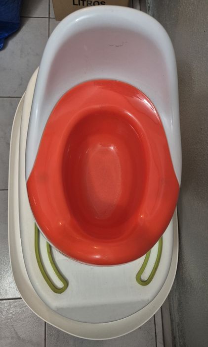 Banheira e Bacio Criança