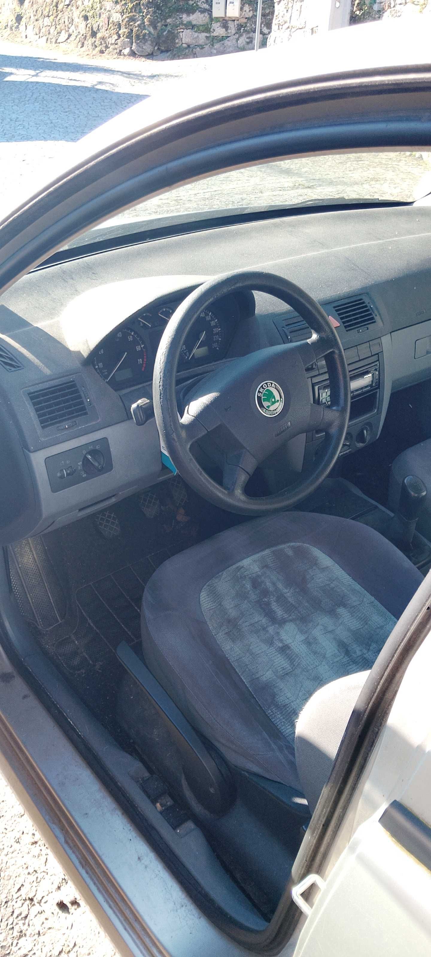 Carro para peças