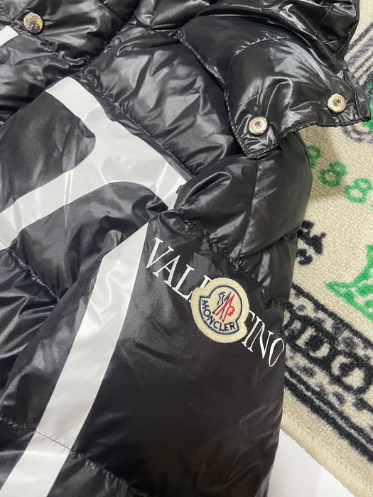 Пуховик moncler x valentino