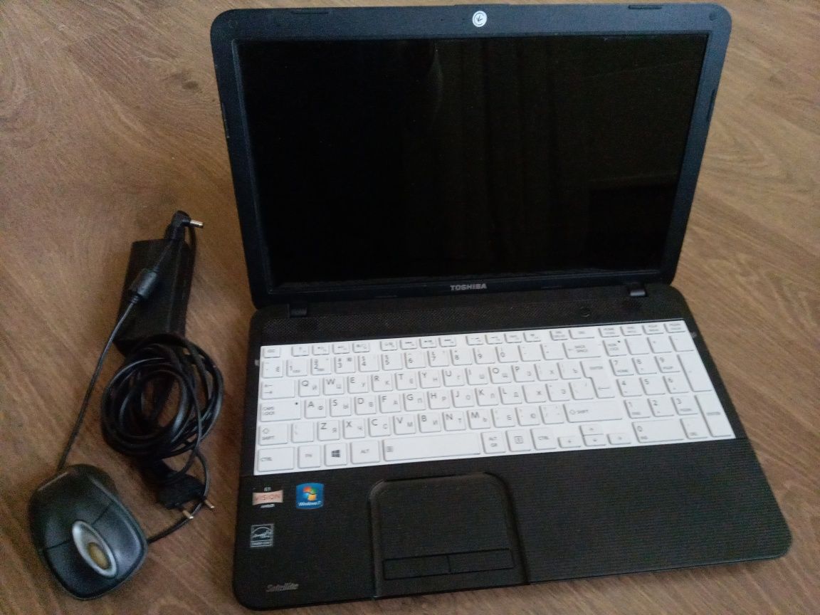 Ноутбук Toshiba c850d