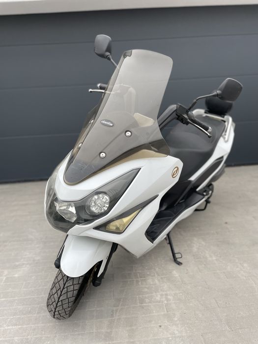Skuter 125 Daelim S3 biały duży automat max