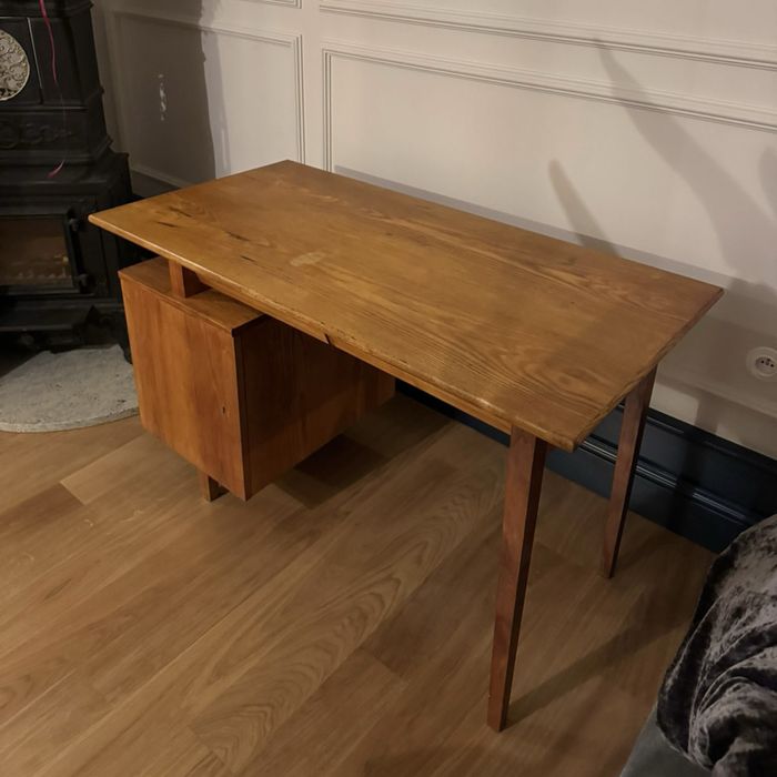 Biurko PRL 20-11 projekt M Puchała po renowacji