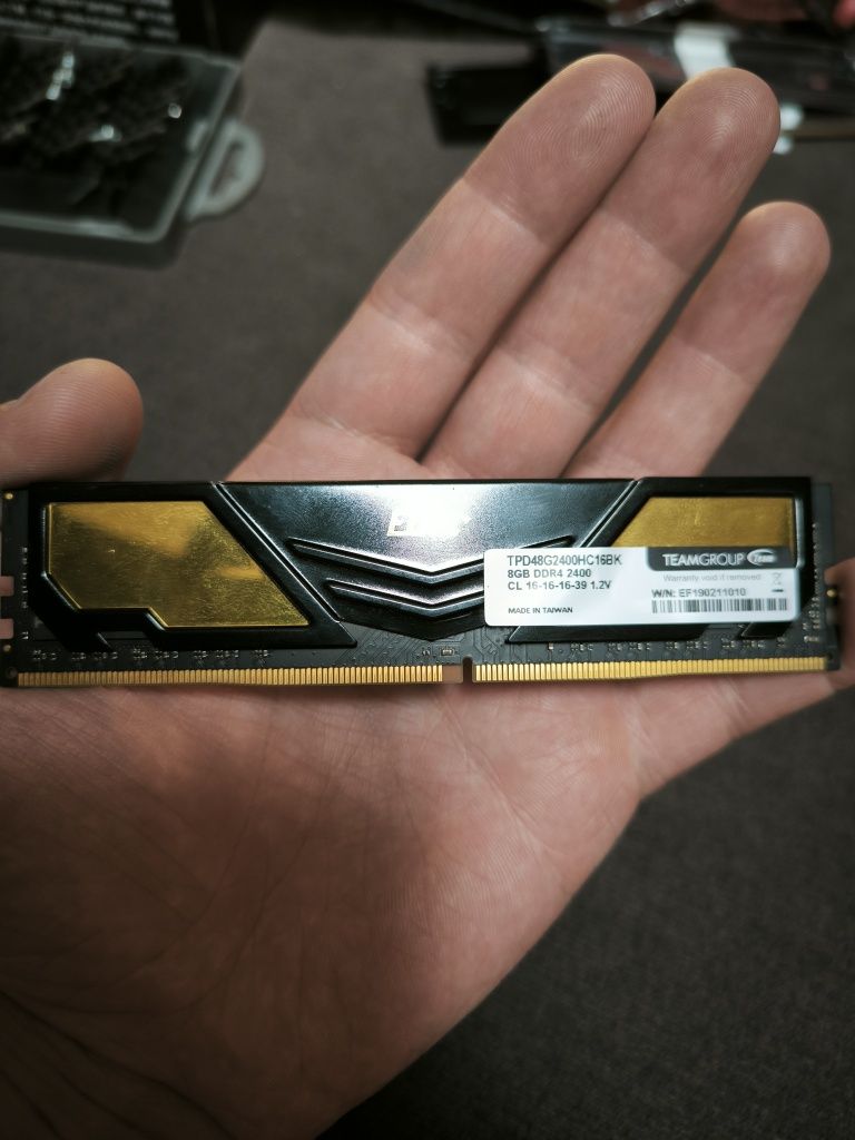 Комплект мат плата + проц i3 9100f+оперативна