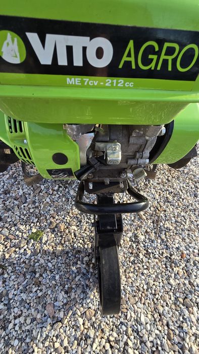 Motoenxada a gasolina 4T 207 cc 7 cv 750 mm montada Vito