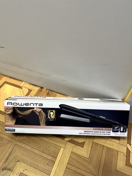 Випрямляч для волосся Rowenta SF 1810