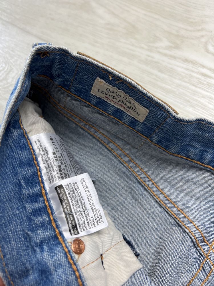 Levi's шорти розмір М