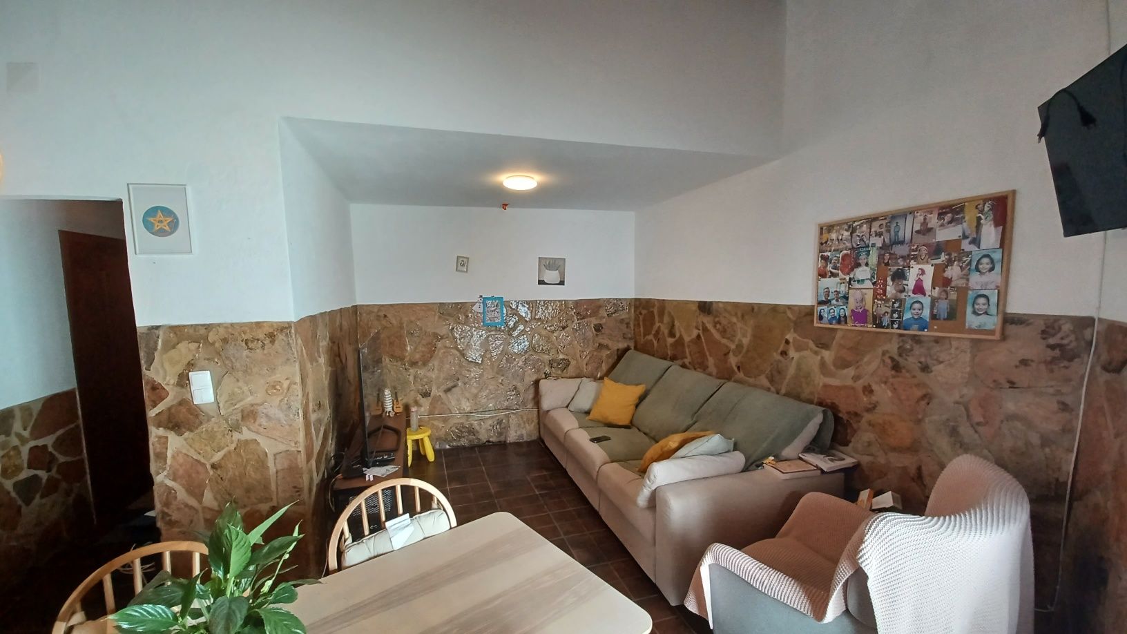 Moradia t2 com jardin arrenda-se anual