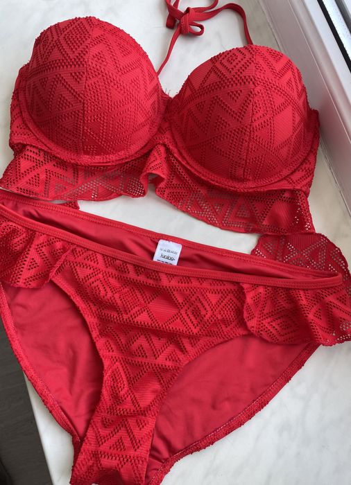 Новий купальник від Janina