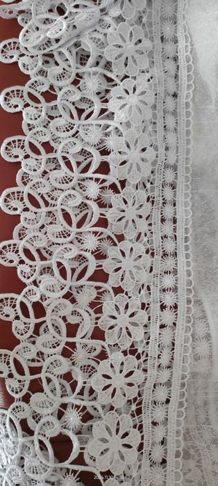 Firanka biała z gipiurą