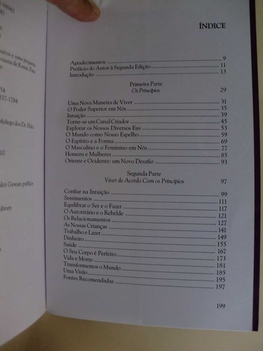 Vivendo na Luz
de Shakti Gawain
