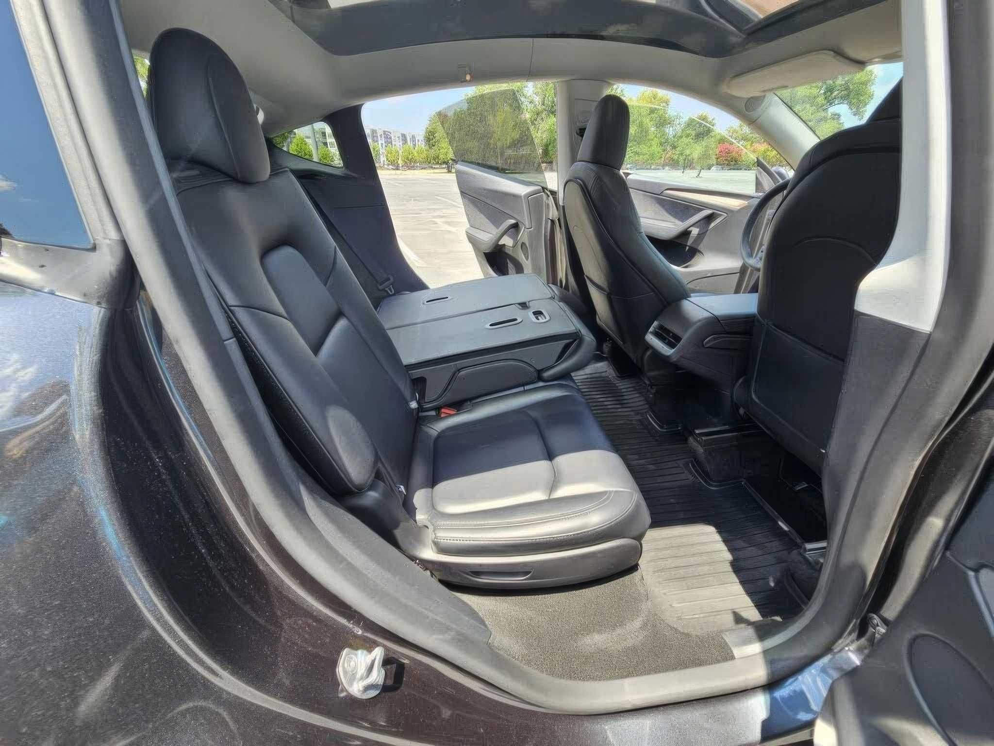 2025 Tesla Model Y Long Range AWD