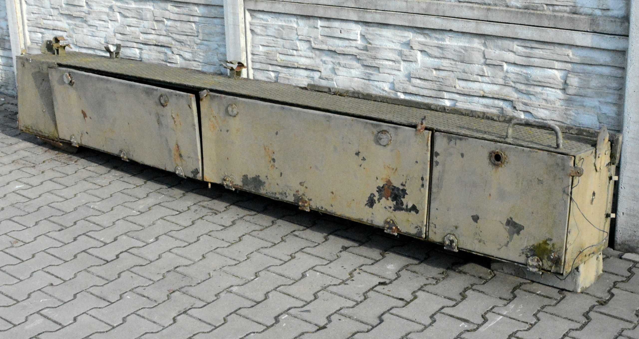 Skrzynia metalowa 300x40x40cm