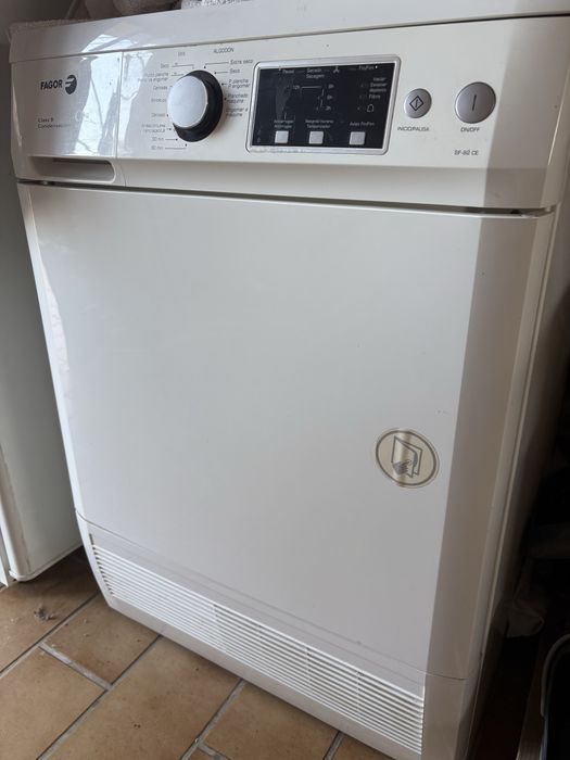 maquina de secar roupa