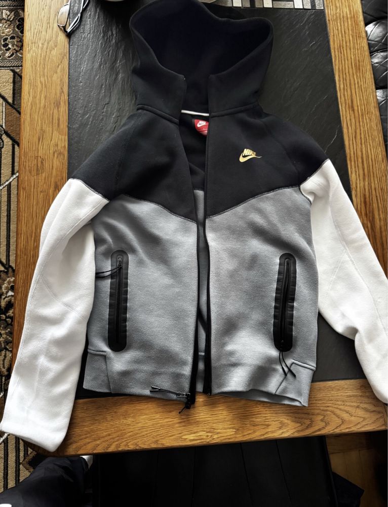 Кофта nike tech flecee