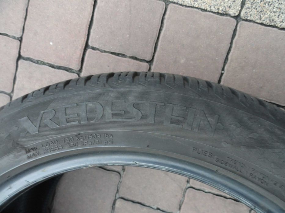 235/45R17 Vredestein 2 sztuki CALOROCZNE