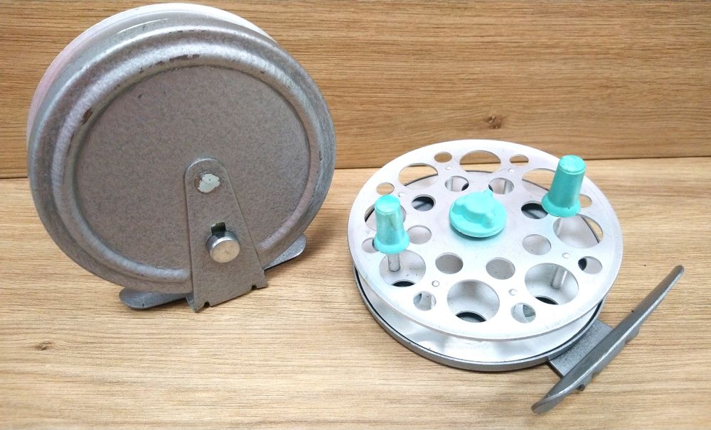 Zestaw kołowrotków wędkarskich z ruchomą szpulą Katushka CKP-100