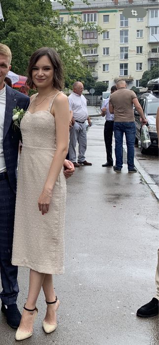 Елегантна лляна сукня