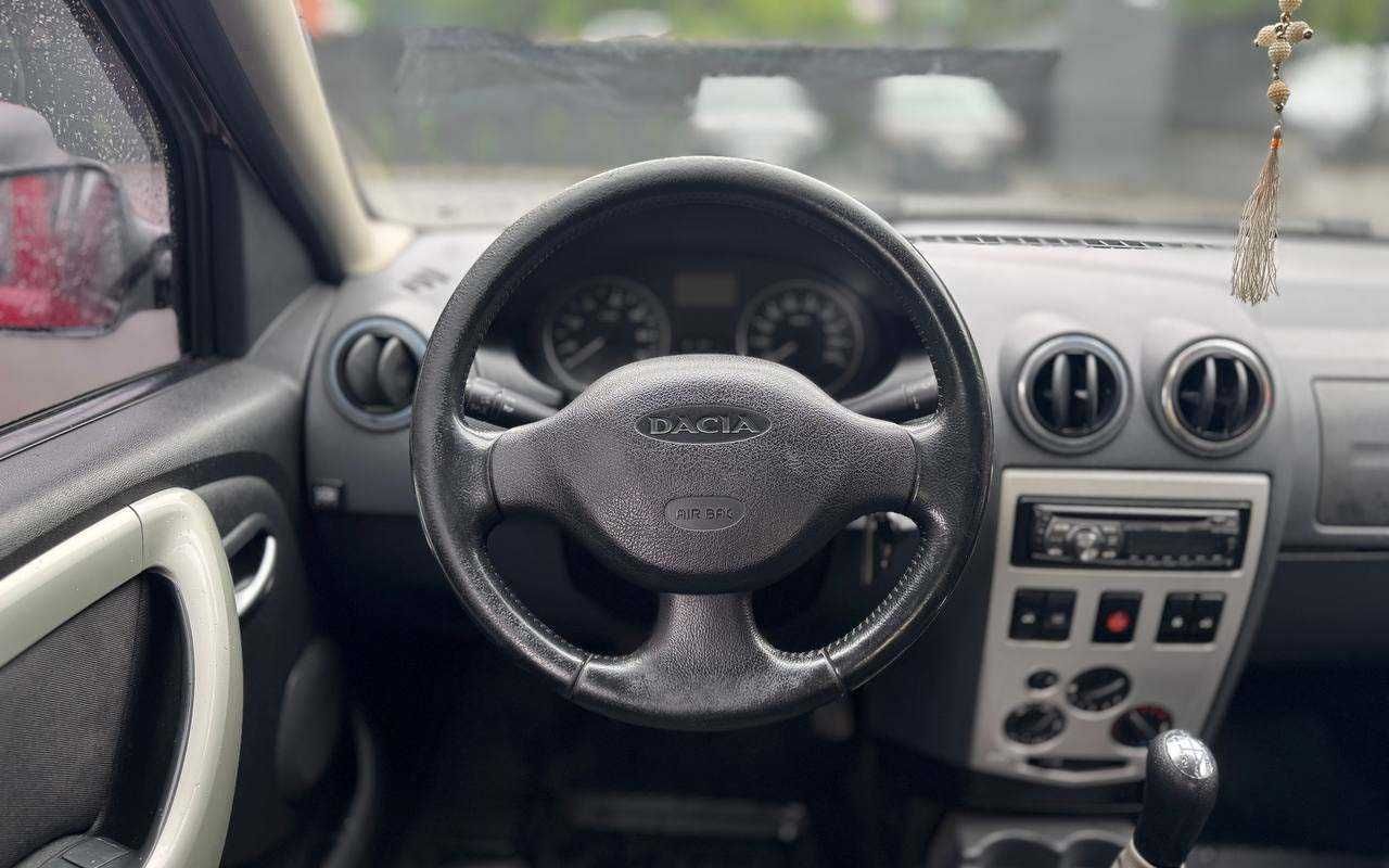 Dacia Logan 2006