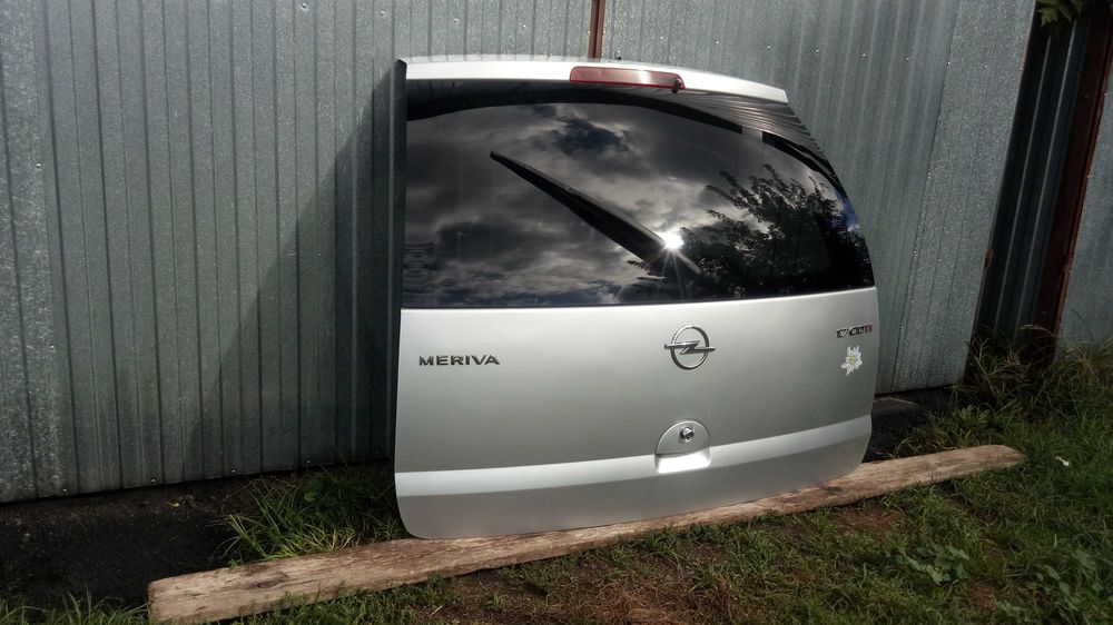Opel Meriva A Klapa Bagażnika srebrna Z157 Kompletna