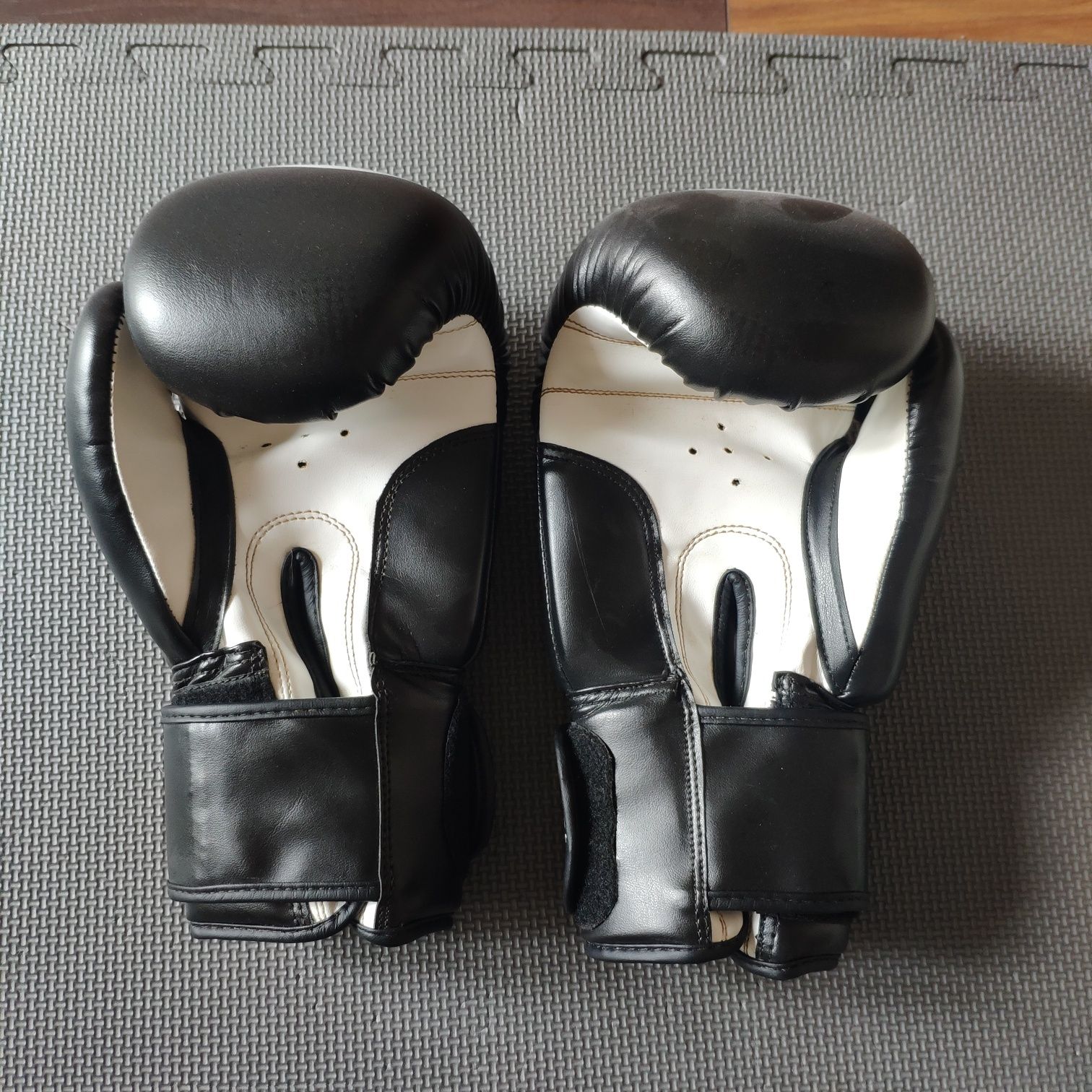 Zestaw bokserski RING (worek + rękawice)