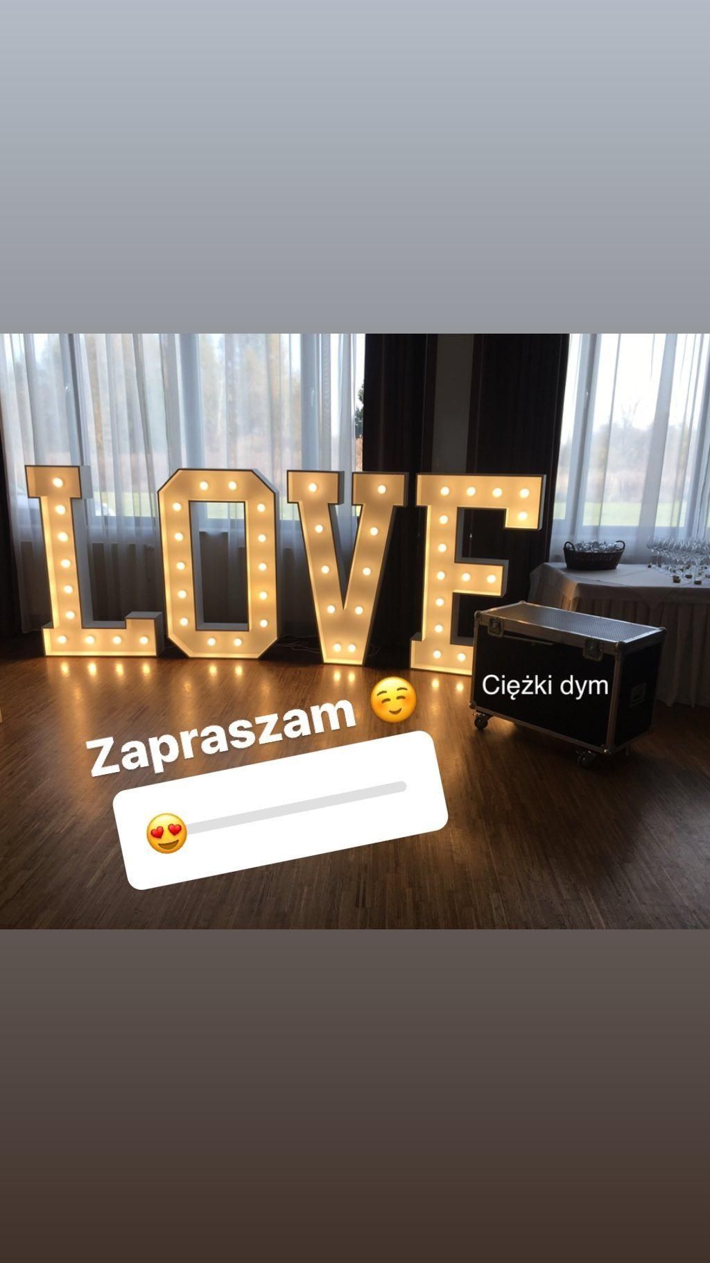 Napis Miłość Love (ciężki dym)